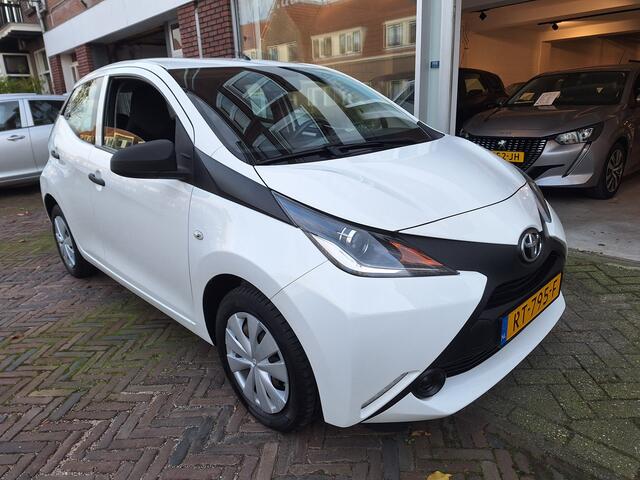 Toyota AYGO 1.0 VVT-i X-Fun 5Drs /Airco/Bluetooth/Led/Garantie