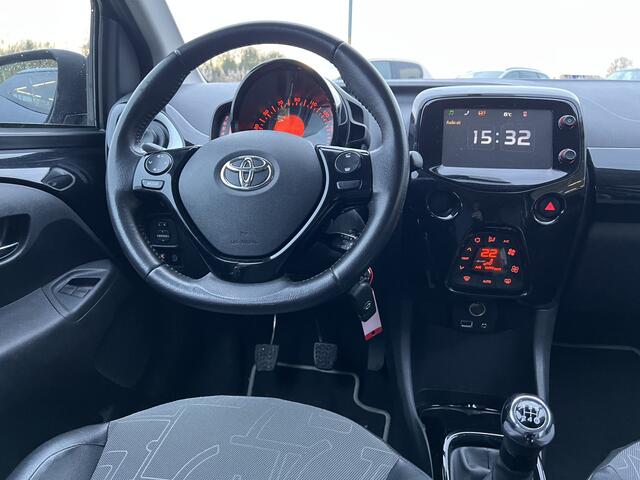 Toyota AYGO 1.0 VVT-i x-fun / Camera / Climate / Navi / NAP /