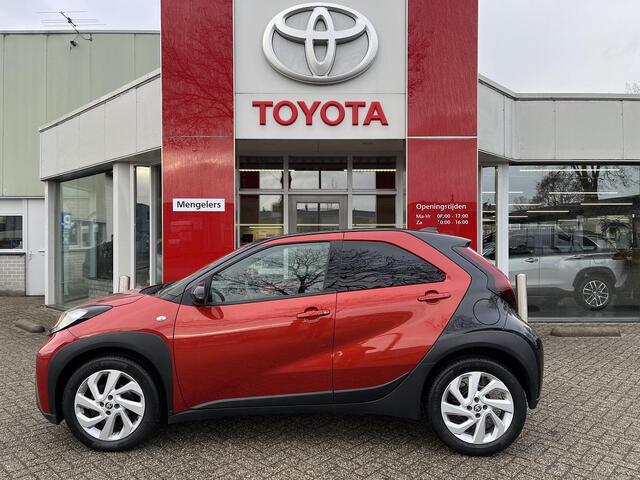 Toyota AYGO X 1.0 VVT-i MT First Edition | Airco | Camera | Stoelverwarming | Privacy glass