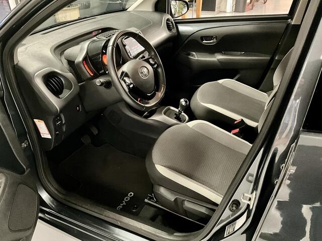 Toyota AYGO 1.0 VVT-i x-joy Automaat ** RIJKLAARPRIJS **