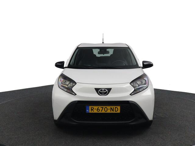 Toyota AYGO X 1.0 VVT-i MT Play | Eerste Eigenaar | Adaptieve Cruise Control | Achteruitrijcamera | Apple Carplay | Android Auto |