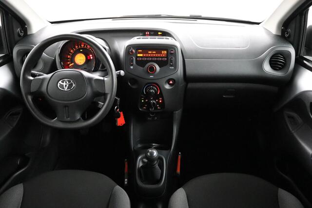 Toyota AYGO 1.0 VVT-i x-now | airco | 5-Deurs | Dealer Onderhouden |