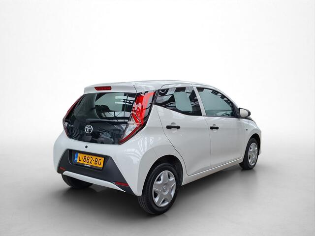 Toyota AYGO 1.0 VVT-i x-fun Airco | 5 deurs | mats foto's maken