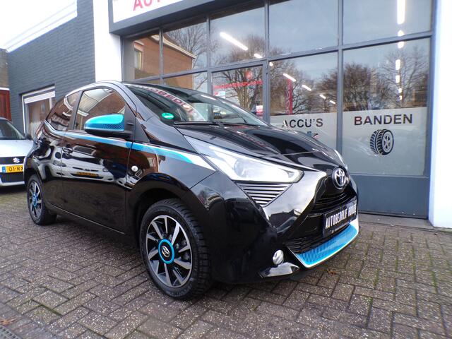 Toyota AYGO 1.0 VVT-i 5-Drs Bleu One UNIEK,LEDER ,CAMERA!