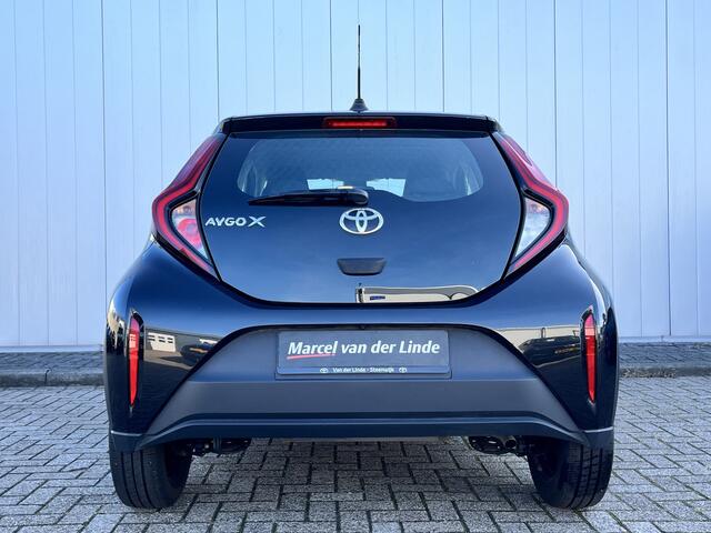 Toyota AYGO X 1.0 VVT-i MT play Eindejaars Deal Nieuw Dit jaar rijden