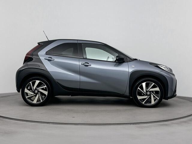 Toyota AYGO X 1.0 VVT-i S-CVT Premium | Stoelverwarming | Parkeersensoren | JBL Premium Audio | Keyless Entry / Start |