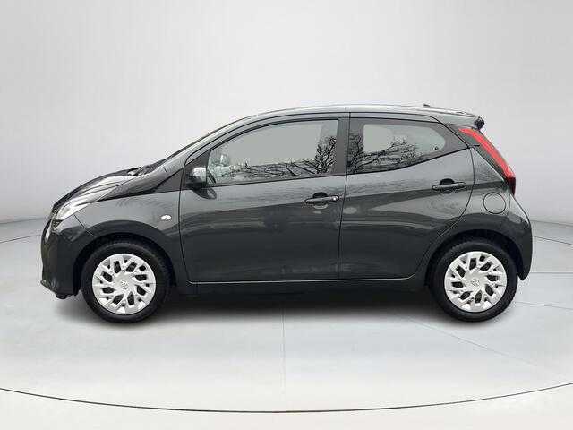 Toyota AYGO 1.0 VVT-i x-play