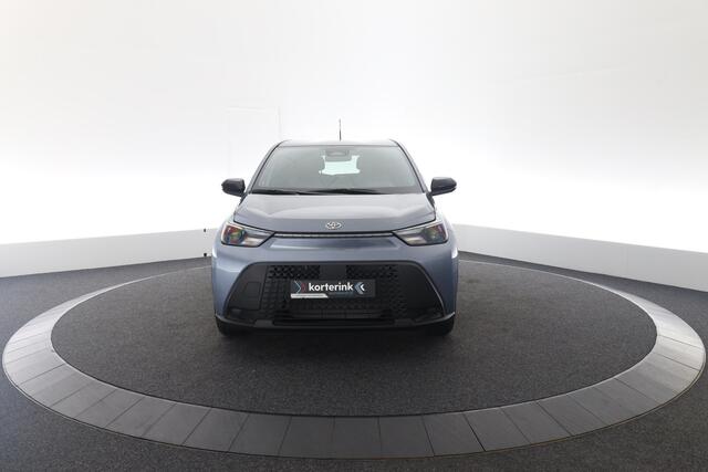 Toyota AYGO X Hybrid 115 play