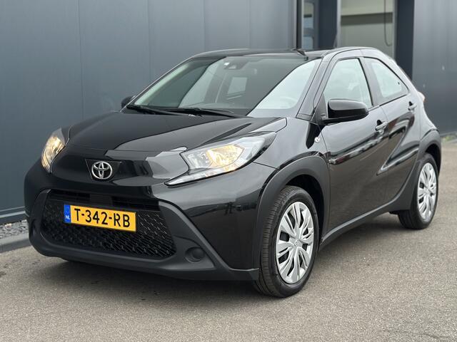 Toyota AYGO X 1.0 VVT-i MT Play Achteruitrijcamera, mooie auto!