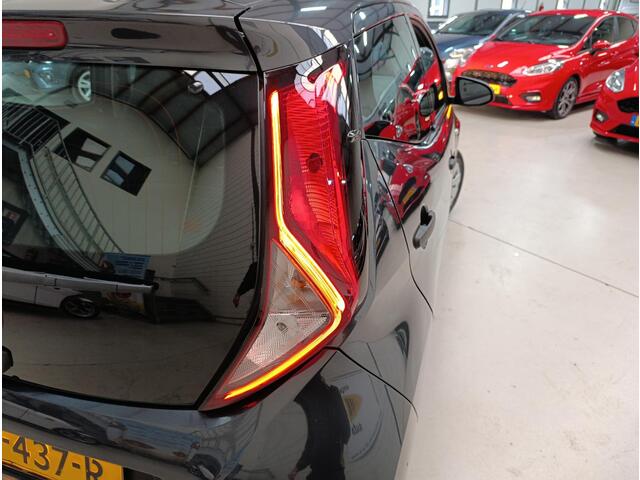 Toyota AYGO 1.0 VVT-i x-fun