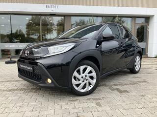 toyota-aygo-x-1.0-vvt-i-s-cvt-first