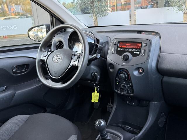 Toyota AYGO 1.0 VVT-i x-fun | airco | Elek. Ramen voor |