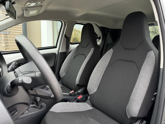 Toyota AYGO X 1.0 VVT-i MT | Apple CarPlay/Android Auto | Adap. Cruise |