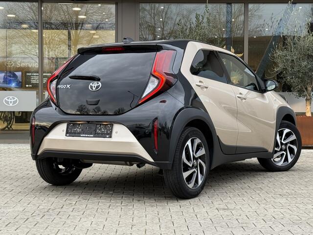 Toyota AYGO X 1.0 VVT-i S-CVT Envy | Parkeersensoren V+A
