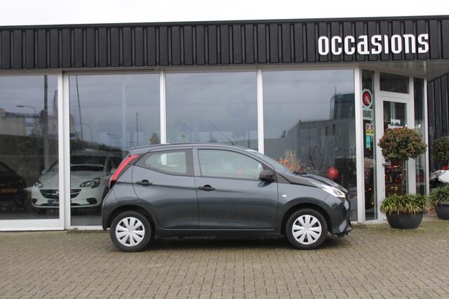 Toyota AYGO 1.0 VVT-i x-fun