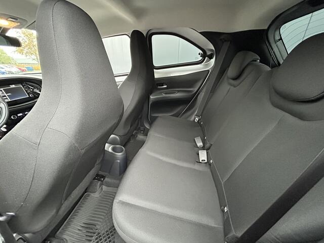 Toyota AYGO X 1.0 VVT-i First / Licht metalen velgen / Camera / CarPlay