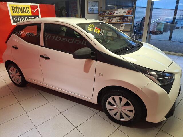 Toyota AYGO 1.0 VVT-i x-fun