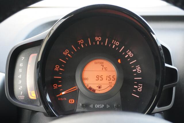 Toyota AYGO 1.0 VVT-i x-play Camera | NAP | Airco | Bluetooth