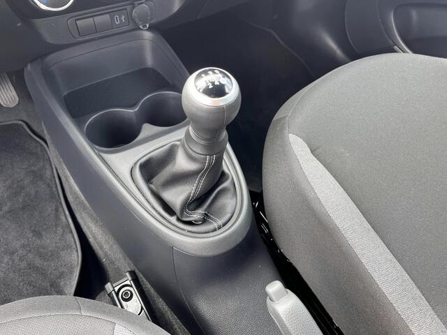 Toyota AYGO X 1.0 VVT-i MT Play