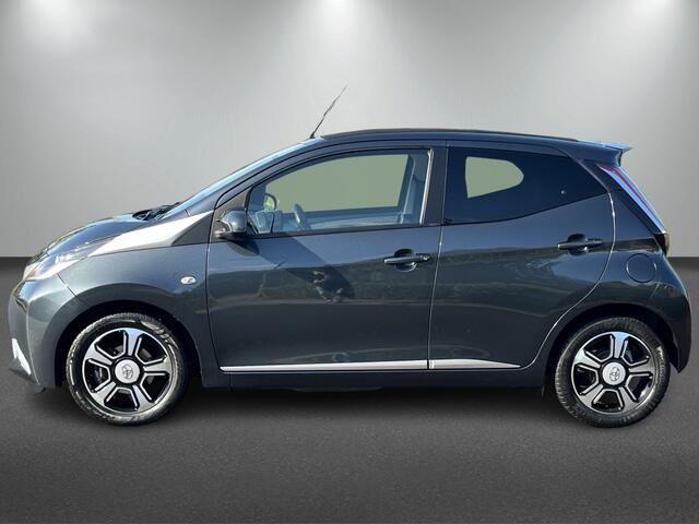 Toyota AYGO 1.0 VVT-i x-clusiv