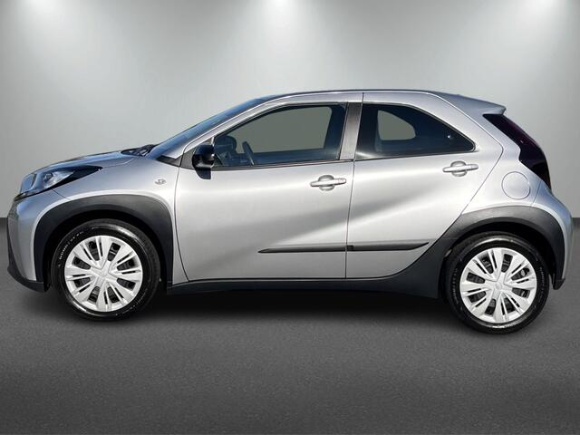 Toyota AYGO X 1.0 VVT-i Play, optioneel: Ramaker Black Edition, ¤2.000.-