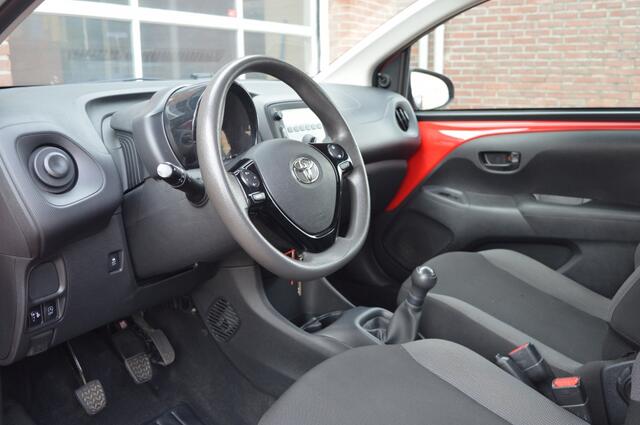 Toyota AYGO 1.0 VVT-i x-fun | AIRCO