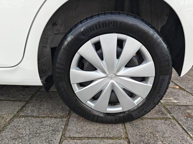 Toyota AYGO 1.0 VVT-i x-fun