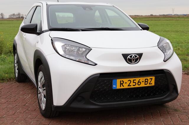 Toyota AYGO X 1.0 VVT-i MT Play