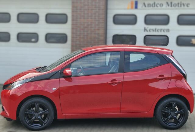 Toyota AYGO Automaat 5Drs 1.0 VVT-i x-play-Airco-Carplay-Cruisecontr