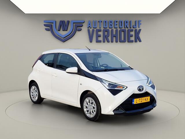 Toyota AYGO 1.0 VVT-i X-Play Navigatie - Camera - DAB - Airco