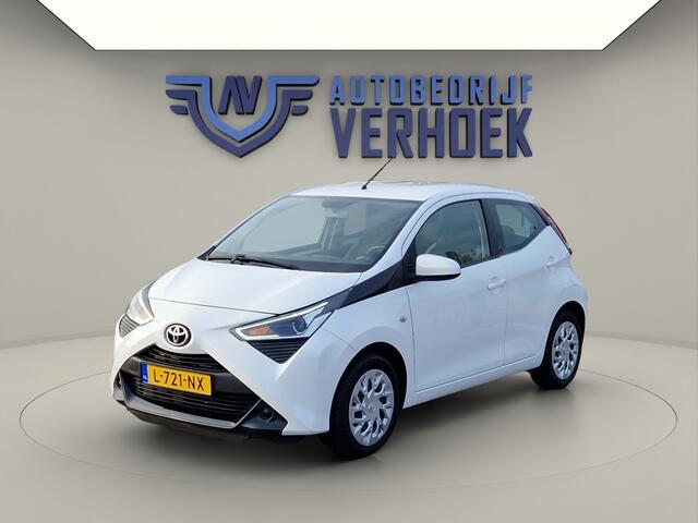 Toyota AYGO 1.0 VVT-i X-Play Navigatie - Camera - DAB - Airco