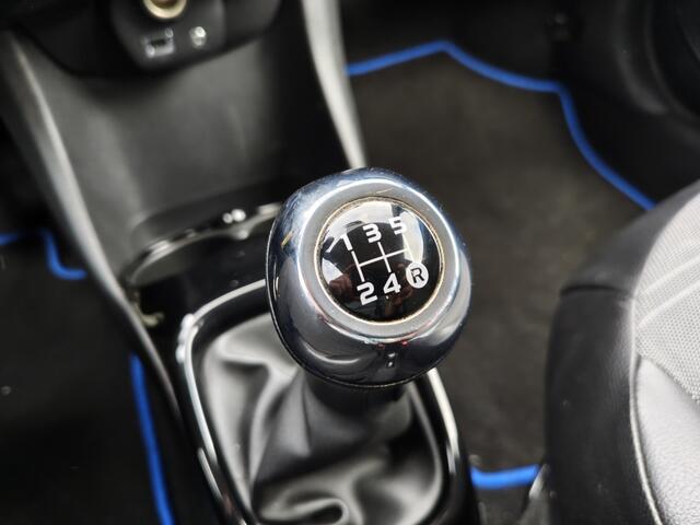 Toyota AYGO 1.0 VVT-i x-joy | DAB | Navi | Achteruitrijcamera | Lichtmetaal