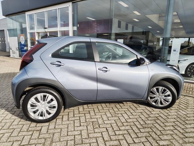 Toyota AYGO X 1.0 VVT-i MT play | Android Auto/Apple Carplay | Adaptive Cruise