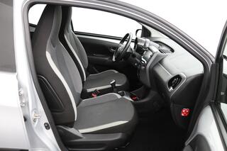 toyota-aygo-1.0-vvt-i-x-play--airc