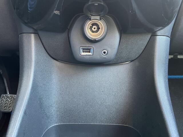 Toyota AYGO 1.0 VVT-i x-cite/ led/ navi/ camera