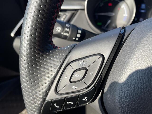 Toyota C-HR 1.8 Hybrid GR-Sport 1e eigenaar, Nieuwstaat, Trekhaak, 1e eigenaar, hele nette auto! Dealeronderhouden , Full OPTION