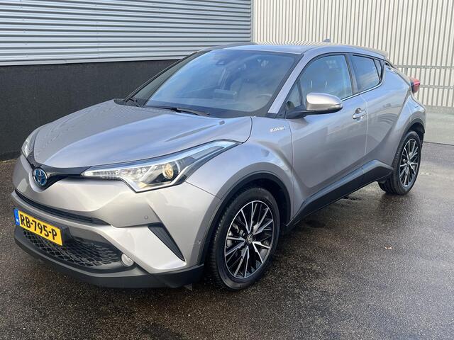 Toyota C-HR 1.8 Hybrid Executive CVT-Automaat Navigatie, Stoelverwarming, Nieuw geleverd en dealeronderhouden, Adaptieve cruise control, Lane assist, Smart Key, 18" LMV,