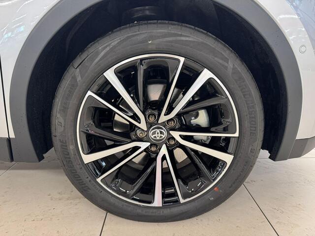 Toyota C-HR 2.0 Plug-in Hybrid 220 GR SPORT PLUS