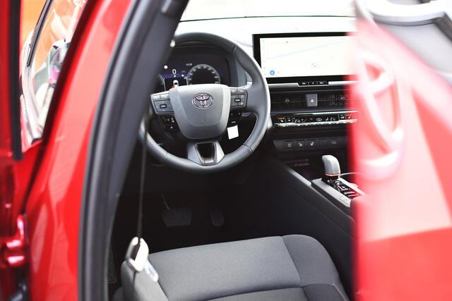 Toyota C-HR 2.0 Plug-in Hybrid 220 First Edition Automaat 223pk | Rondom camera | Stoel -en stuurverwarming | BSM | BTW auto |