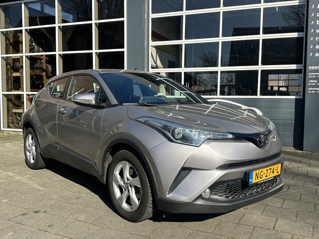 Toyota C-HR 1.2 Dynamic Led Ecc Camera Dealer onderhouden