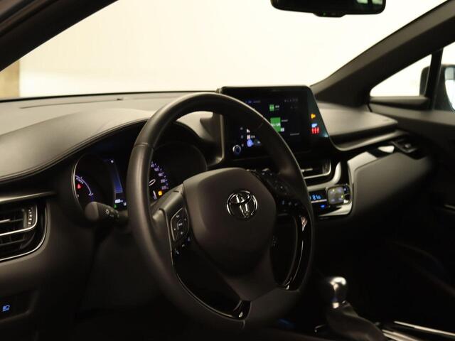 Toyota C-HR 2.0 Hybrid Dynamic - ADAPTIEVE CRUISE CONTROL - DODEHOEKDETECTIE - NAVIGATIE FULL MAP - KEYLESS ENTRY - 18 INCH LICHTMETALEN VELGEN - STOELVERWARMING VOORZIJDE - APPLE CARPLAY/ANDROID AUTO