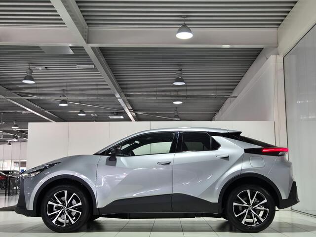 Toyota C-HR 2.0 PHEV 220 Dynamic I NU MET ¤2500.- REGISTRATIE VOORDEEL I