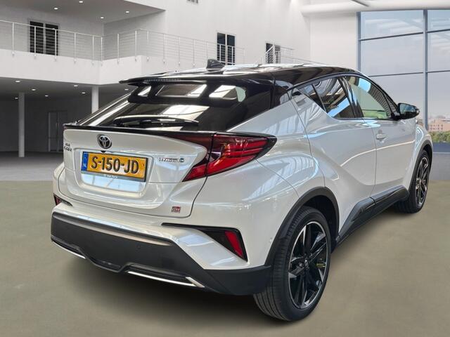 Toyota C-HR 1.8 Hybrid GR-Sport, 19" Lm! Camera! Carplay! Alcantara! VERWACHT!!
