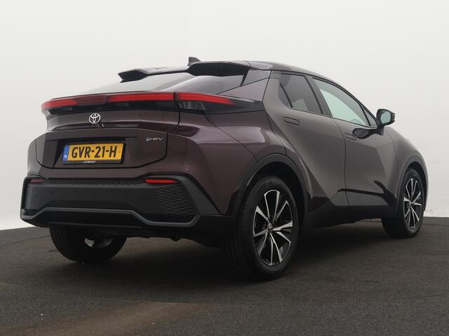 Toyota C-HR 1.8 Hybrid 140 Dynamic | 1e Eigenaar | Nieuw Geleverd | Dodehoeksensor | PDC voor en achter |