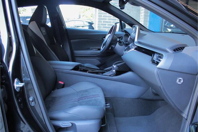 Toyota C-HR 2.0 Hybrid GR-Sport |nieuw onderhoud!|Apple/Android|elek stoel|JBL|navigatie|leder-alcantara|19"|LED|