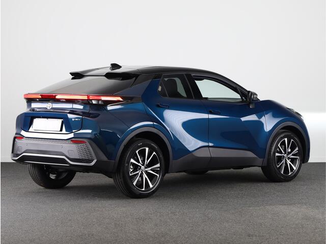 Toyota C-HR 1.8 Hybrid 140 Dynamic *NIEUW* | Direct leverbaar! | Blind Spot Monitor | Parkeercamera | Apple Carplay /- Android Auto |