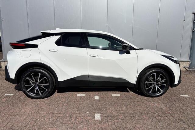 Toyota C-HR 2.0 Plug-in Hybrid 220 Dynamic , nieuw snel leverbaar !