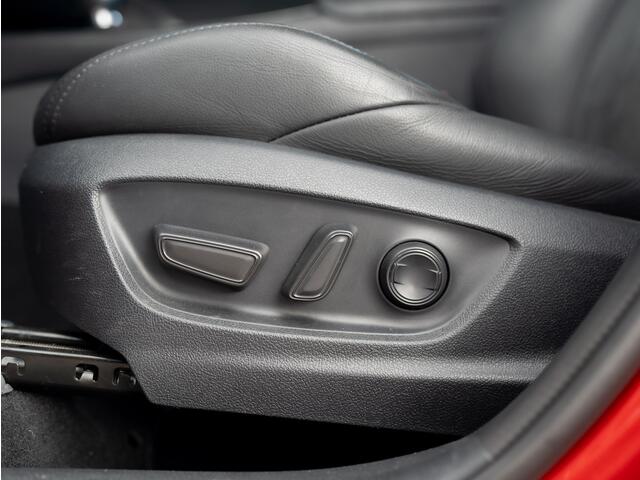 Toyota C-HR 1.8 Hybrid GR-Sport | Dodehoek sensoren | Stoel & Stuur verw. | 19'' | Prijs Rijklaar!!