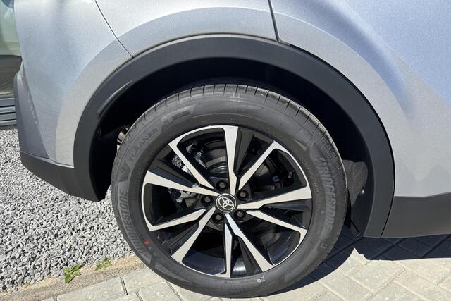 Toyota C-HR 2.0 Plug-in Hybrid 220 Business Plus Apple carplay, Android auto.