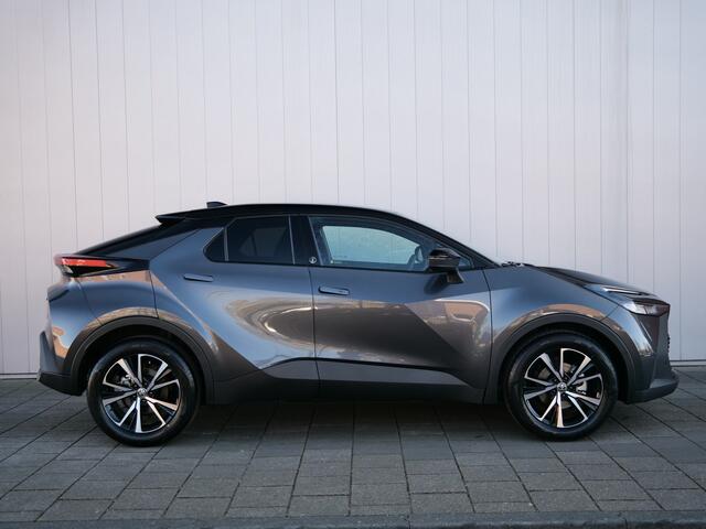 Toyota C-HR 1.8 Hybrid 140pk Dynamic Automaat Apple Carplay / Dodehoek / Camera / Stoelverwarming